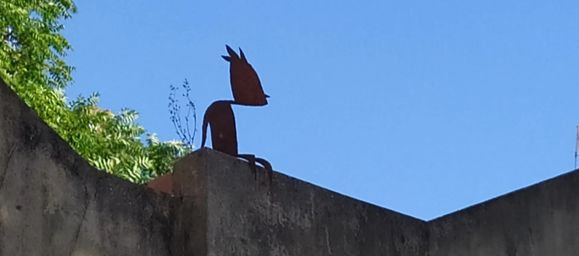 Rua Maria Pia Installation